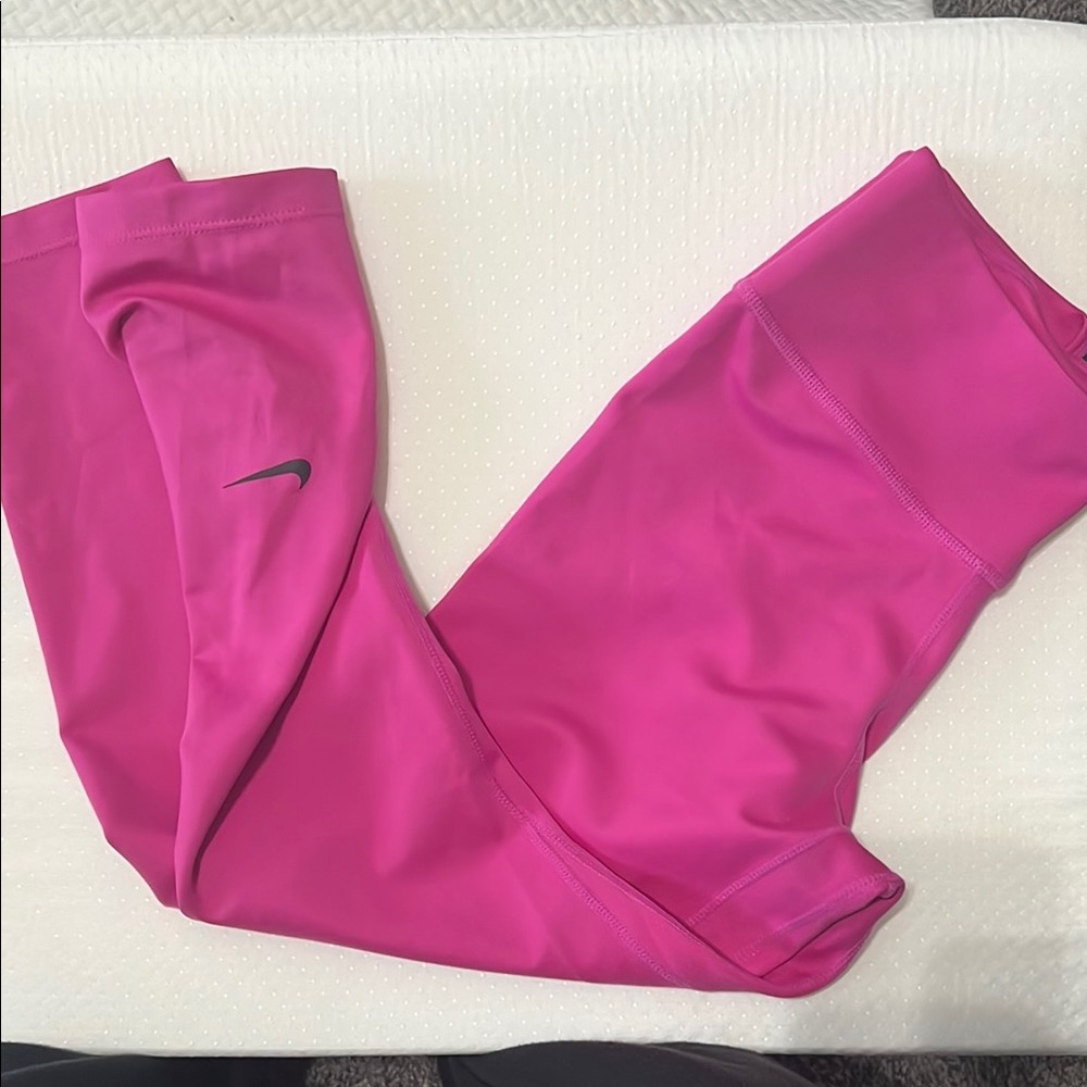 Nike Fuchsia Activewear Leggings